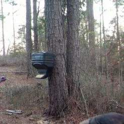 Moultrie 6 Gal. Gravity Feeder Station MFG-13104 Hunting